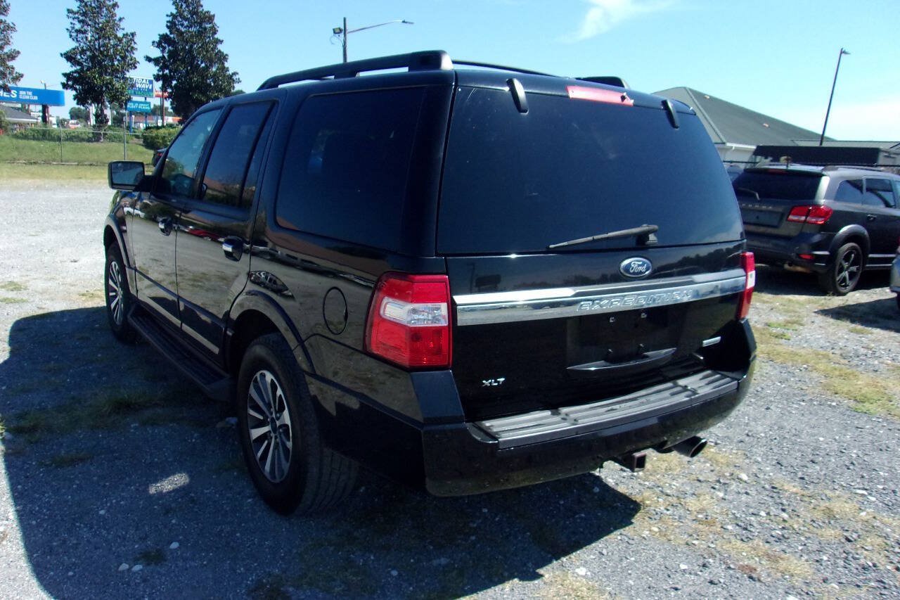 Used 2017 Ford Expedition XLT RWD image 5