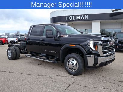 New 2026 GMC Sierra 3500 SLE