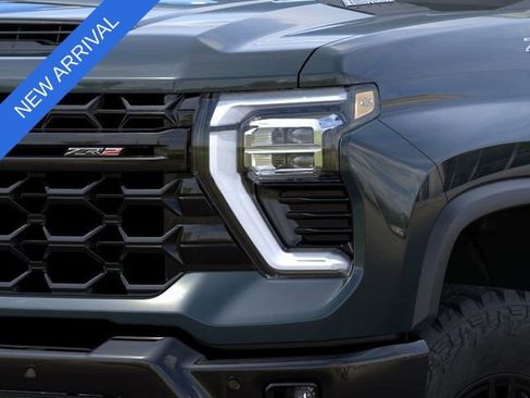 New 2026 Chevrolet Silverado 2500 ZR2 image 10