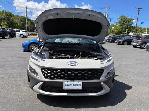 Used 2023 Hyundai Kona SEL AWD/4WD image 10