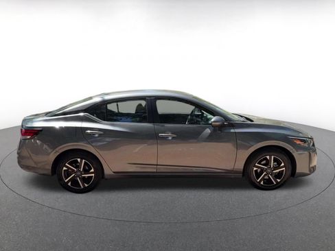 Used 2025 Nissan Sentra SV FWD image 16