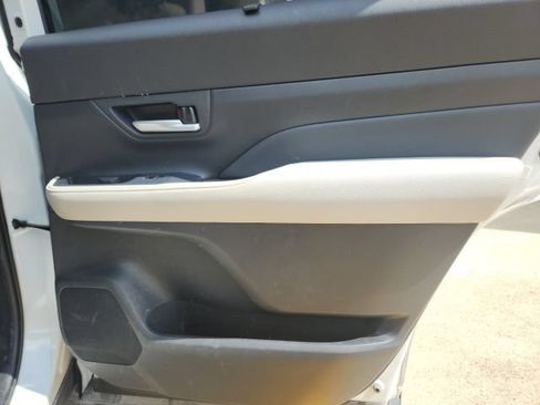 Used 2025 Toyota Grand Highlander FWD image 18