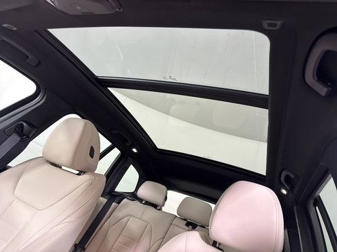 Used 2021 BMW X3 xDrive30i w/ Premium Package image 18