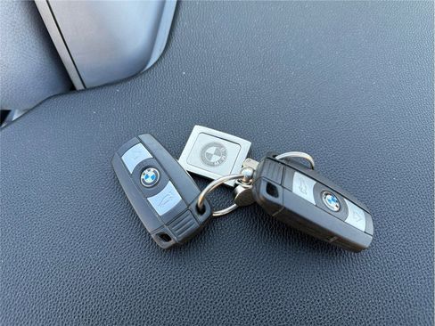 Used 2008 BMW 135i Convertible image 48