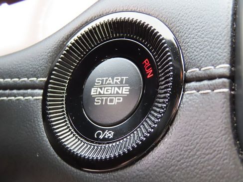 Certified 2023 Jeep Compass High Altitude AWD/4WD image 12