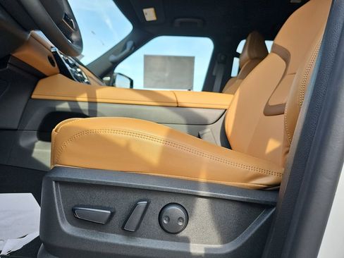 New 2026 Nissan Armada SL image 34