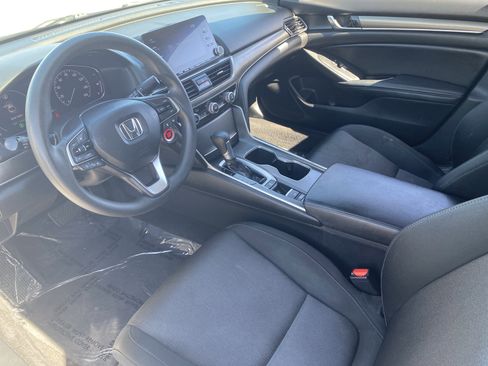 Used 2018 Honda Accord LX image 16