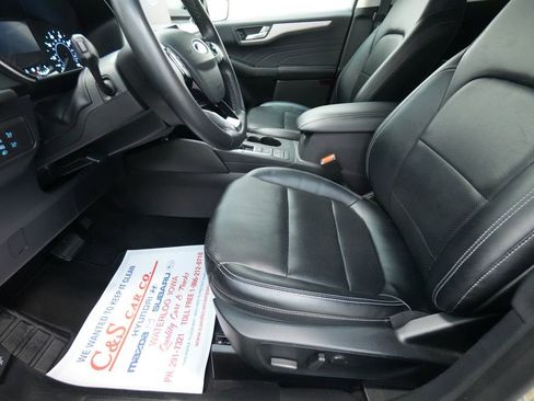 Used 2022 Ford Escape SEL image 16