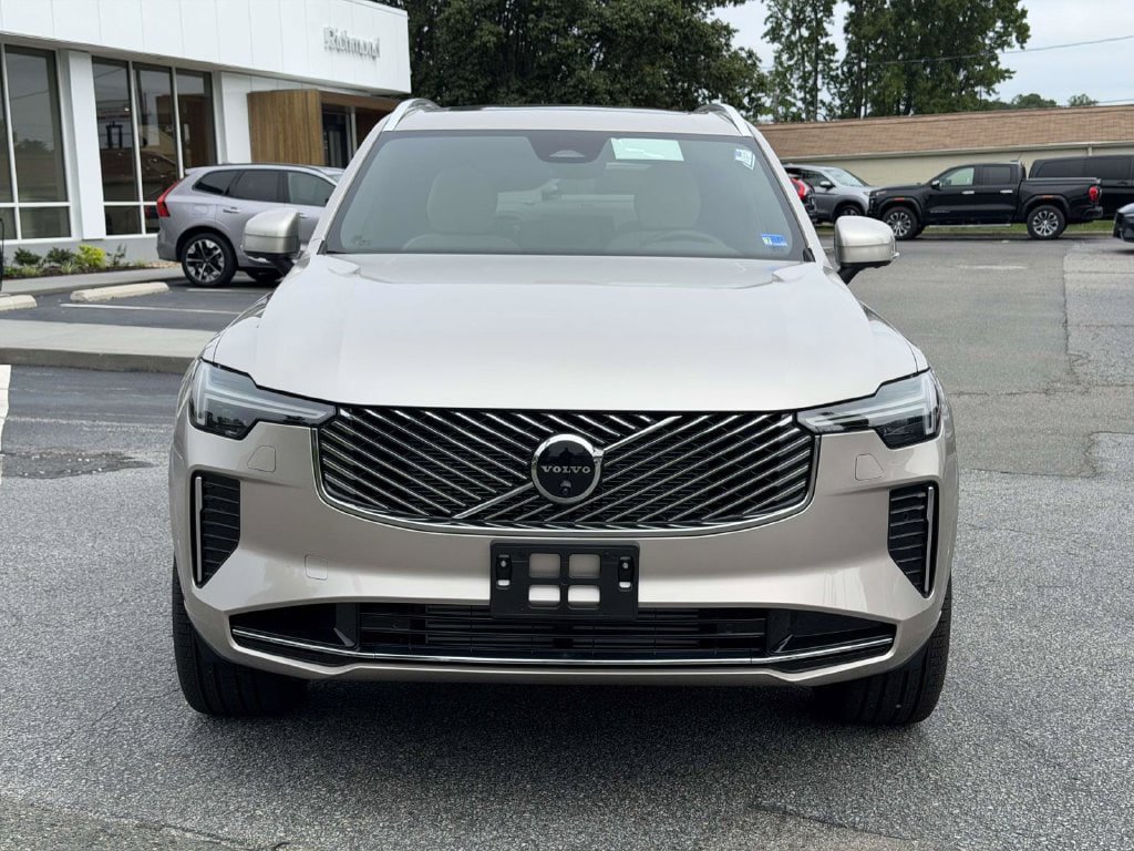 New 2026 Volvo XC90 T8 Plus w/ Protection Package AWD/4WD image 23