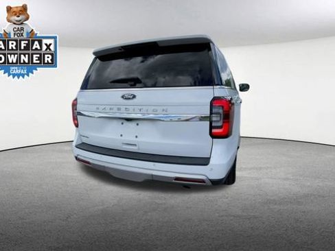 Used 2024 Ford Expedition Limited AWD/4WD image 9