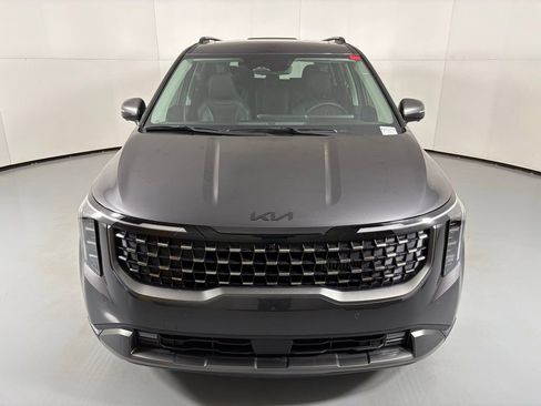 New 2026 Kia Carnival SX w/ SX Dark Edition Package FWD image 3