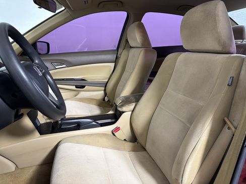 Used 2009 Honda Accord LX-P image 4