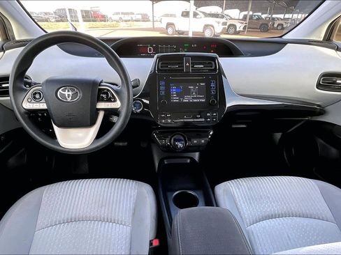Used 2017 Toyota Prius Two image 13
