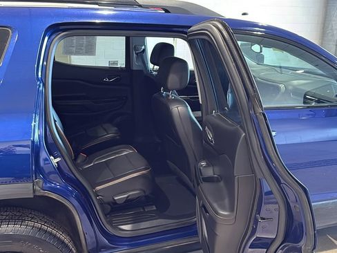 Used 2023 GMC Acadia AT4 w/ Technology Package image 14