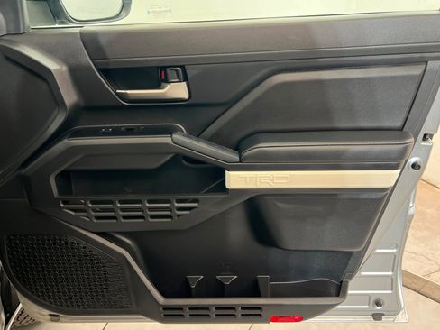 Used 2024 Toyota Tacoma TRD Off-Road image 23