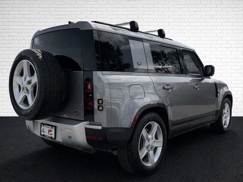 Used 2020 Land Rover Defender 110 SE image 4
