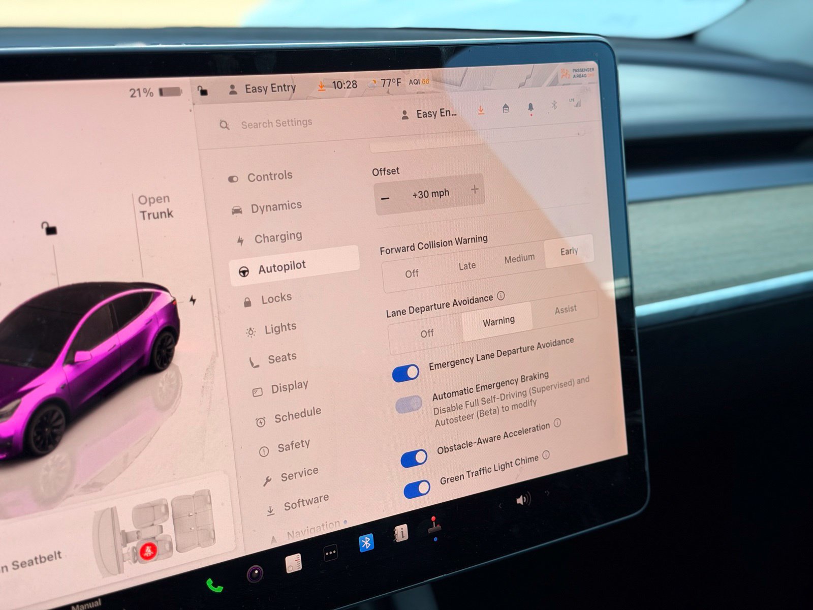 Used 2022 Tesla Model Y Long Range AWD/4WD image 37