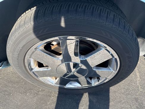 Used 2003 Ford Thunderbird image 17