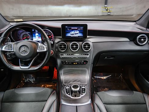 Certified 2019 Mercedes-Benz GLC 43 AMG 4MATIC image 15