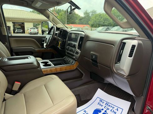 Used 2018 GMC Sierra 2500 SLT w/ Duramax Plus Package AWD/4WD image 13