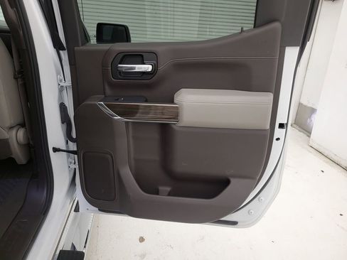 Used 2020 Chevrolet Silverado 1500 RST w/ Texas Edition image 45