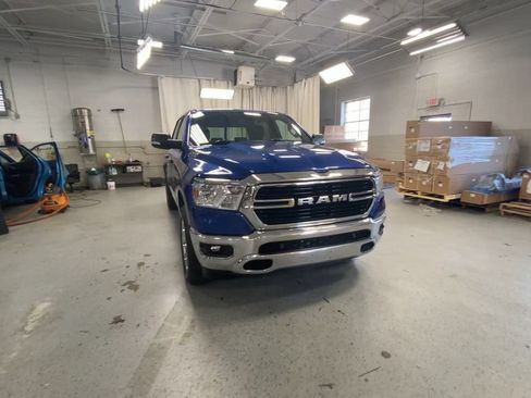 Used 2019 RAM 1500 Big Horn AWD/4WD image 3