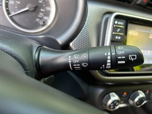 Used 2020 Nissan Kicks S FWD image 21
