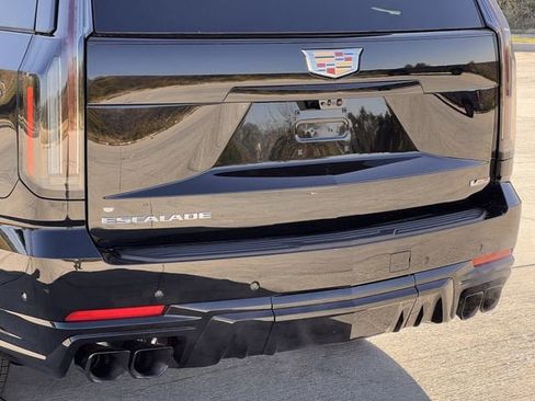 Certified 2026 Cadillac Escalade V image 7