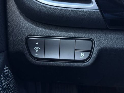 Certified 2024 Kia Seltos X-Line image 26