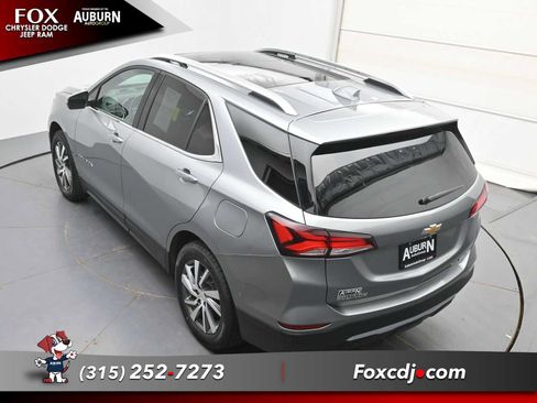Used 2024 Chevrolet Equinox Premier AWD/4WD image 31