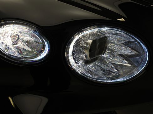 New 2025 Bentley Bentayga image 46