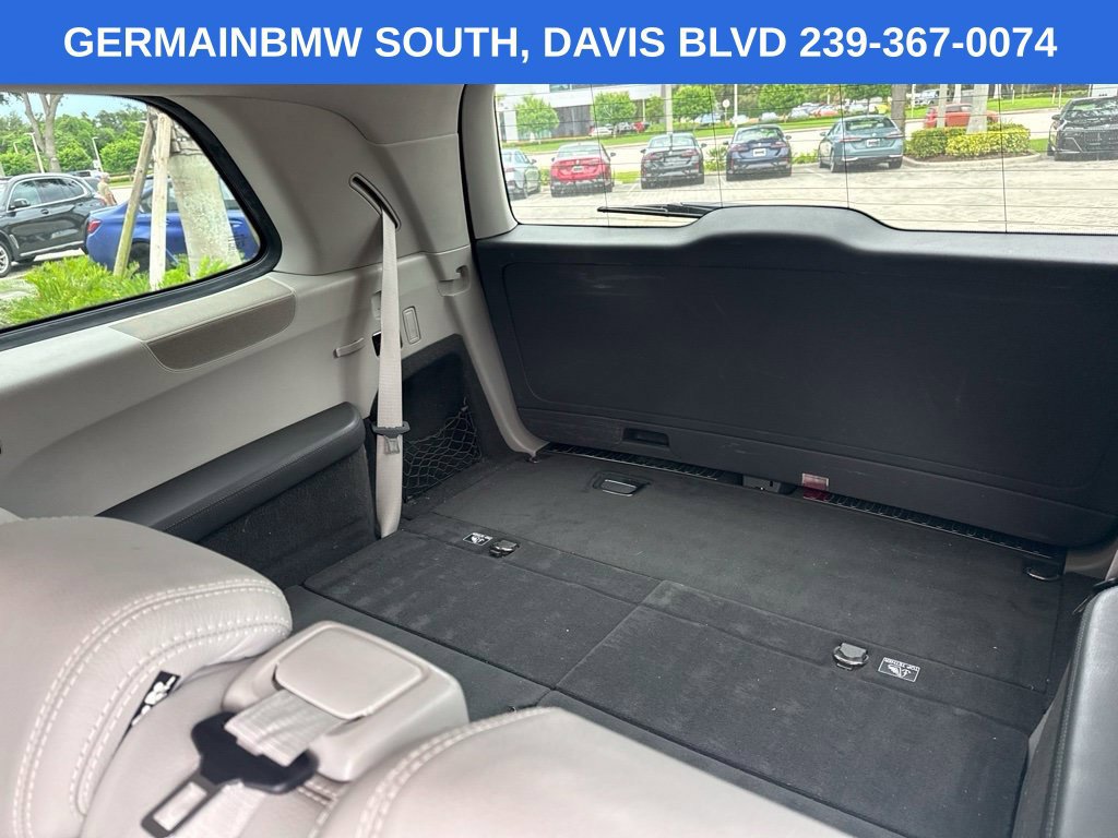 Used 2015 Mercedes-Benz GL 550 4MATIC image 24