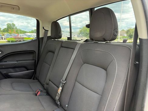 Used 2017 Chevrolet Colorado LT w/ Midnight Edition AWD/4WD image 40