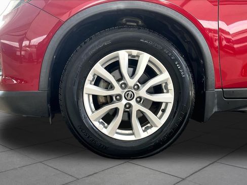 Used 2017 Nissan Rogue SV FWD image 11