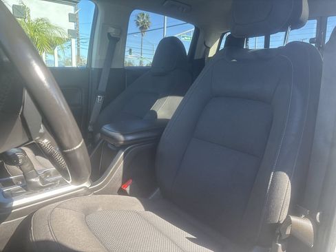 Used 2021 Chevrolet Colorado LT w/ Safety Package image 8
