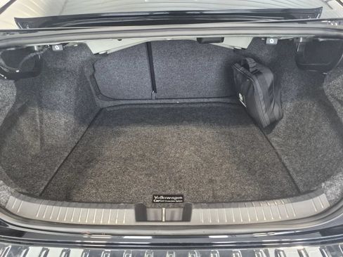 Used 2021 Volkswagen Jetta SE FWD image 14