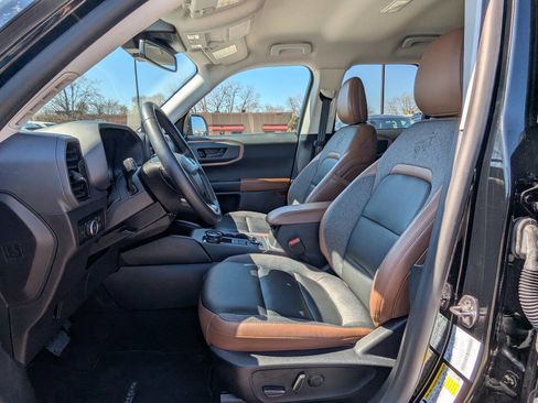 Used 2024 Ford Bronco Sport Outer Banks image 11