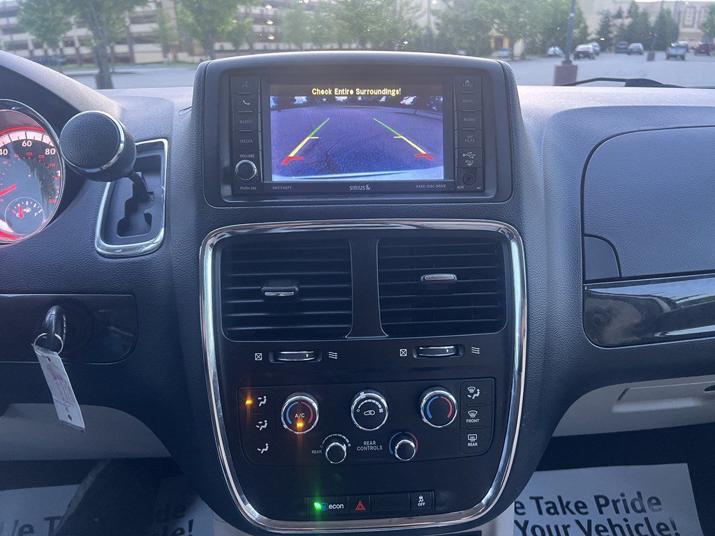 Used 2019 Dodge Grand Caravan SE w/ UConnect Hands-Free Group FWD image 21