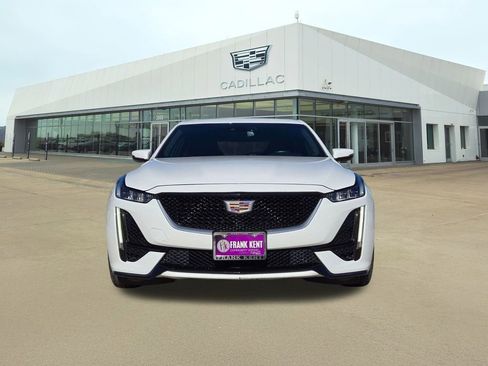 Used 2020 Cadillac CT5 Sport image 2