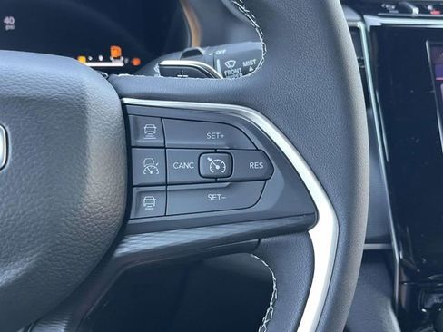 New 2025 Jeep Grand Cherokee L Laredo image 20