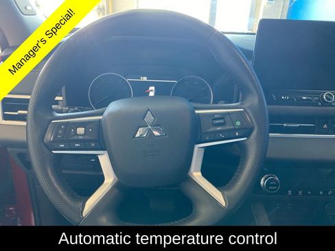 Used 2025 Mitsubishi Outlander SE AWD/4WD image 7