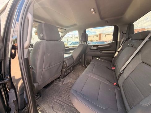 Used 2023 GMC Sierra 1500 Elevation w/ LPO, Elevation Black Package AWD/4WD image 6