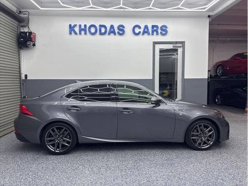 Used 2017 Lexus IS 200t F Sport w/ F Sport Package RWD image 6