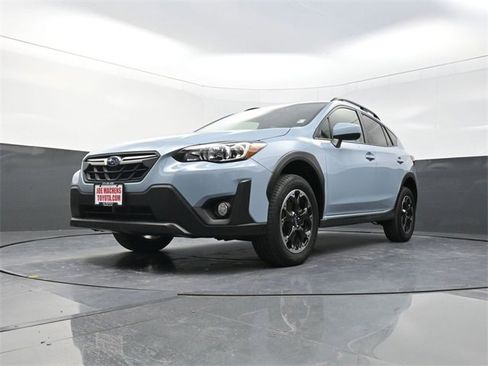 Used 2022 Subaru Crosstrek 2.0i Premium w/ Moonroof Package image 29