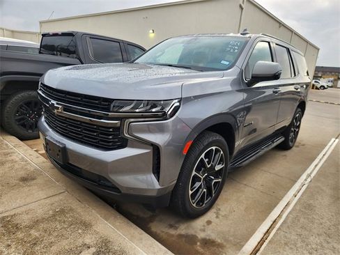 Used 2021 Chevrolet Tahoe RST w/ Luxury Package AWD/4WD image 3