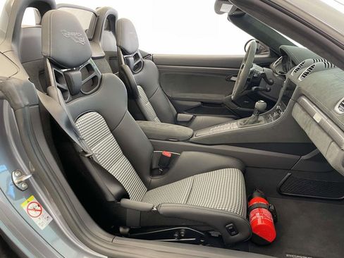 Certified 2025 Porsche 718 Boxster Spyder RS image 18