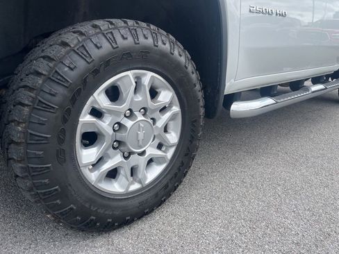 Used 2020 Chevrolet Silverado 2500 LT w/ All Star Edition AWD/4WD image 10