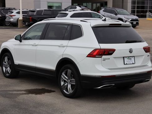 Used 2021 Volkswagen Tiguan SEL image 6