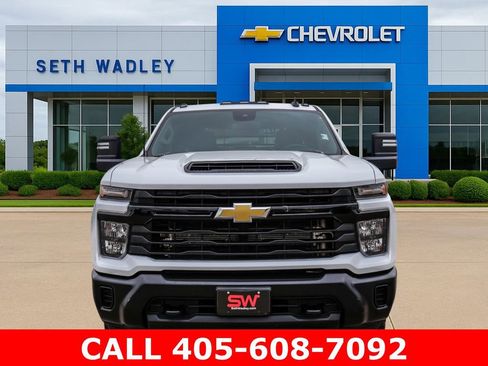 Used 2024 Chevrolet Silverado 3500 W/T w/ WT Convenience Package AWD/4WD image 2