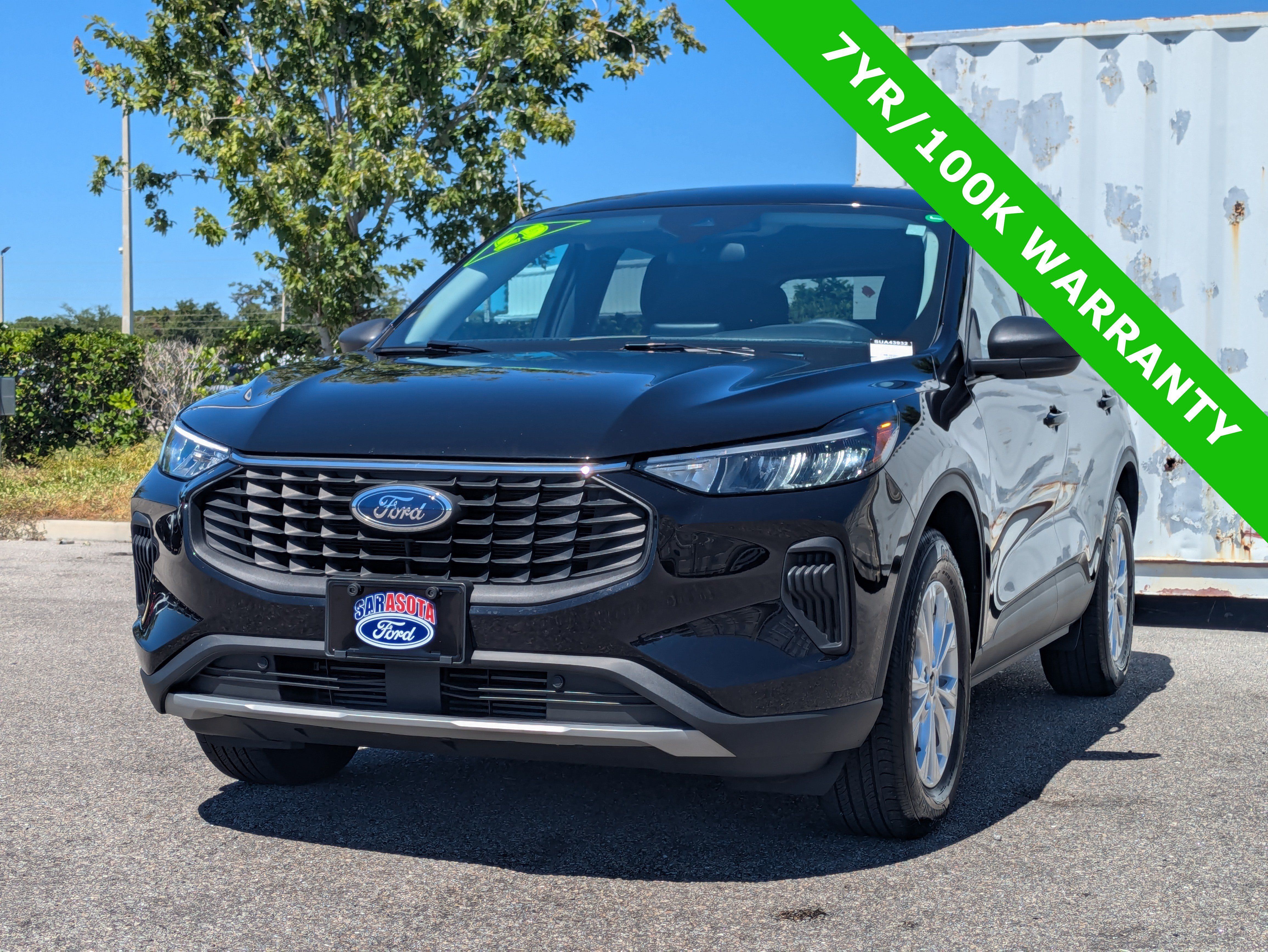 Certified 2025 Ford Escape Active AWD/4WD image 8